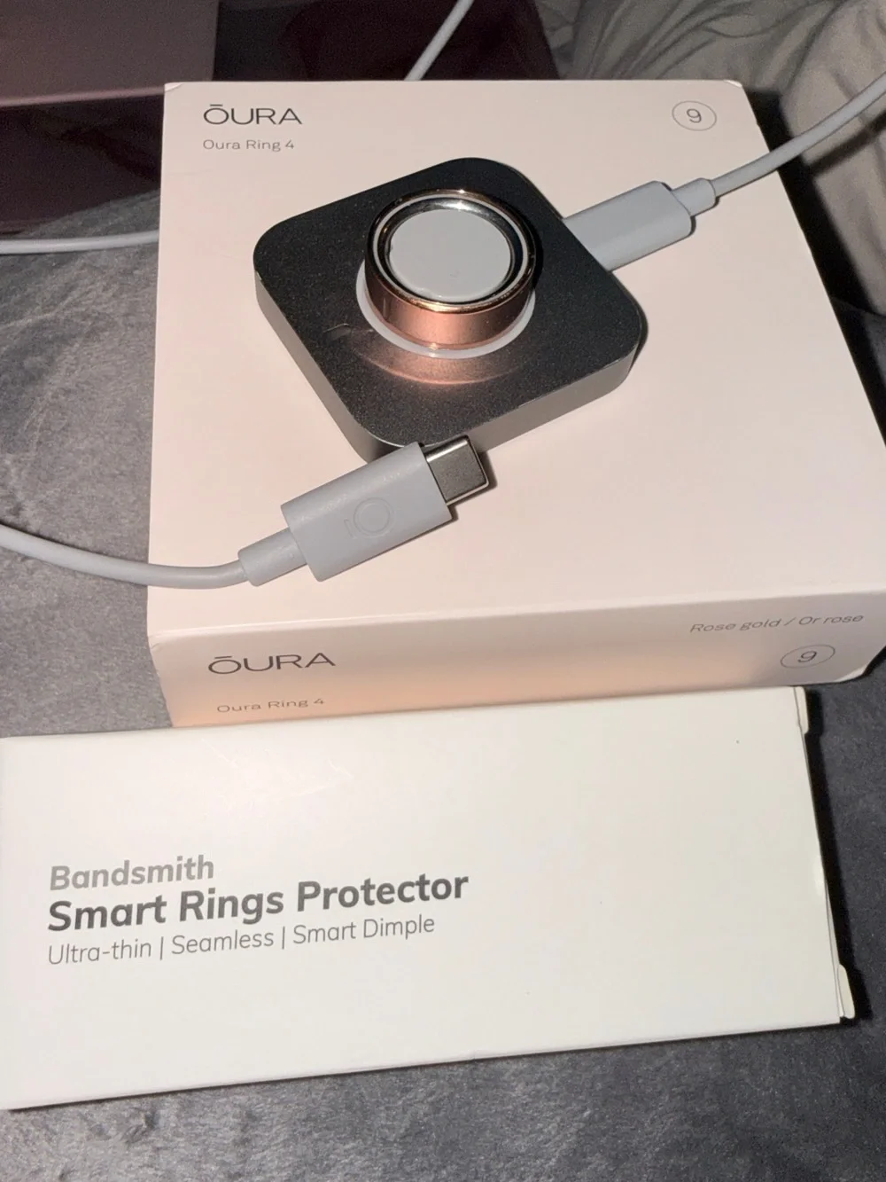 Oura Ring Gen 4 (Size 9) & Charger Dock - Rose Gold